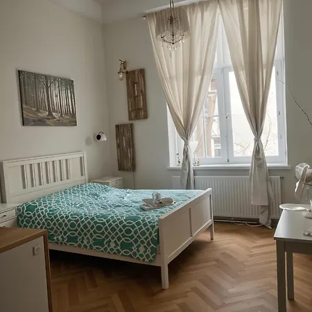 Cracow Route #2 - Old Town Daire